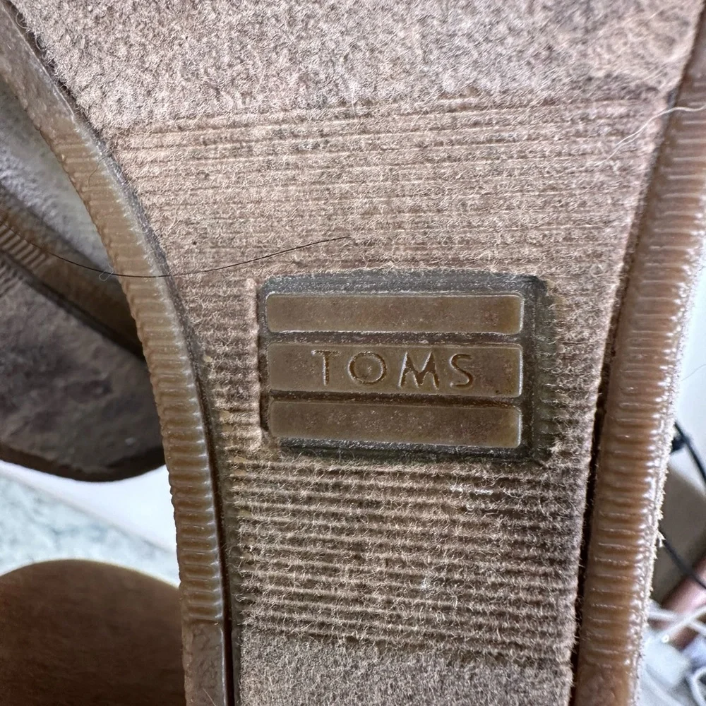 Toms‎ Neutral Suede Leather Desert Wedge Booties